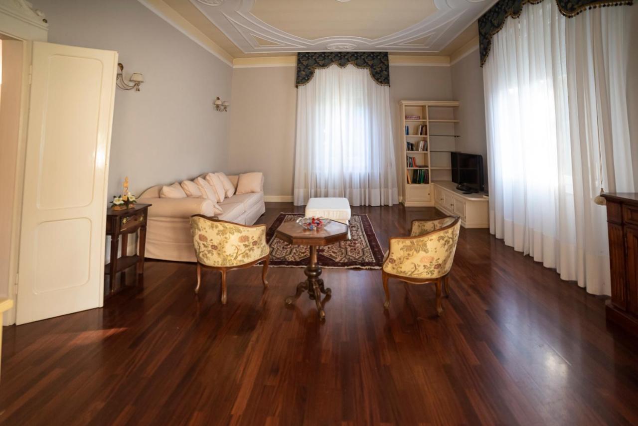B&B Matteotti Luxury Home Vignola  Eksteriør bilde
